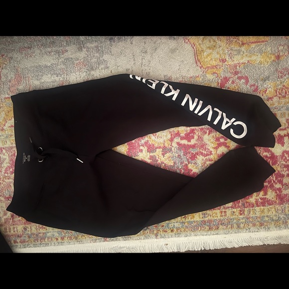NWOT Calvin Klein Sweatpants - Picture 2 of 4